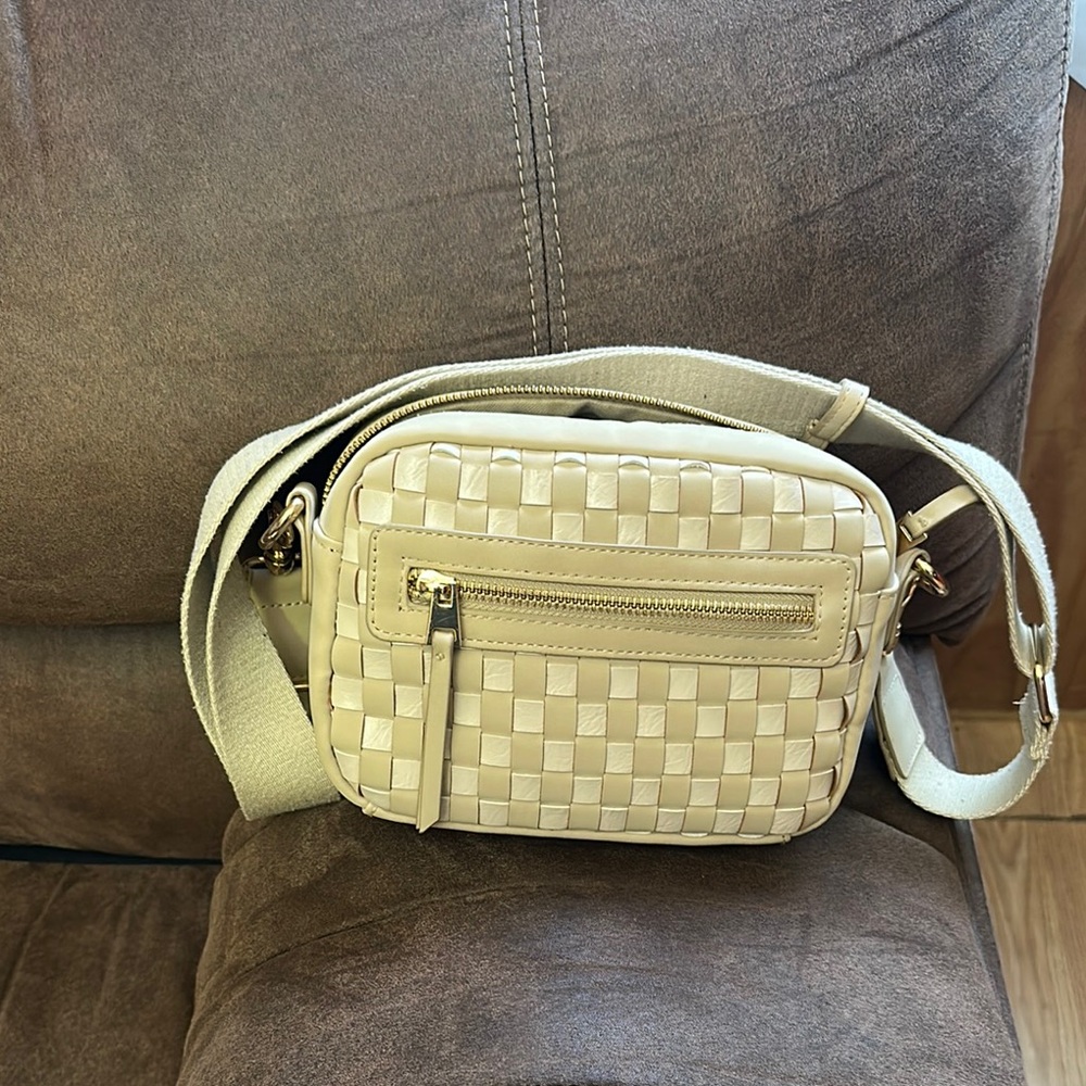 Elegant Cream Woven Crossbody Bag